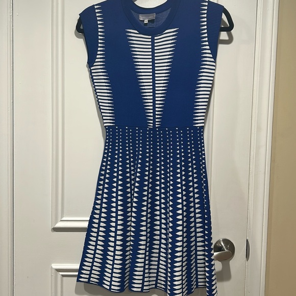 Knitted dress - Picture 1 of 4
